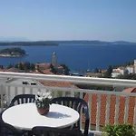 Azure Hvar