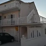 Azure Hvar Appartement *