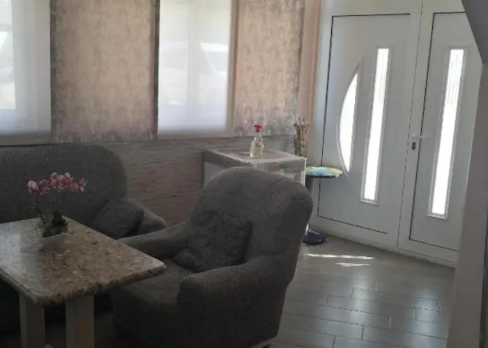 Azure Hvar Apartman *