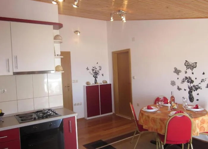 Azure Hvar Apartman *