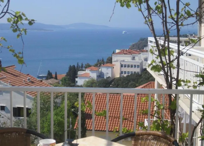 Апартаменты Azure Hvar *