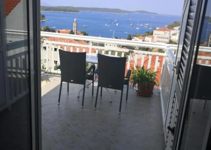 Azure Hvar Апартаменты